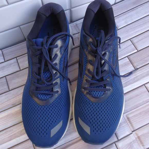 SIZE 14. BROOKS GOST 12 Men’s Athletic Running sneakers shoes. - Picture 2 of 16